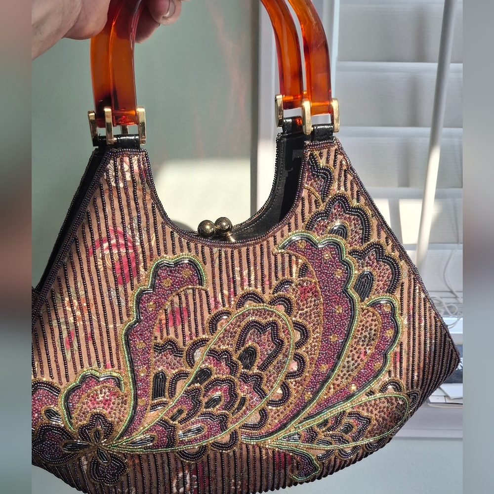 VINTAGE BEADED HANDBAG bakelite handles.